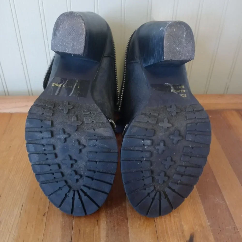 Charlotte Russe Grey Ankle Boots - Picture 2 of 6